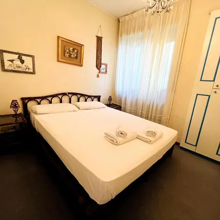 A 2 Passi Dalla - * Ospedaletti