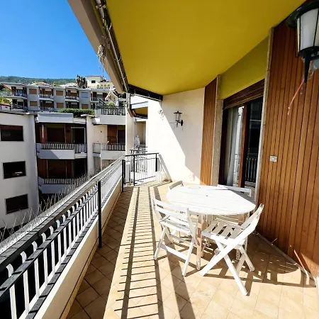 A 2 Passi Dalla - 欧斯佩达蒂